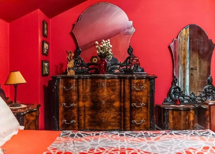 The Antique By Ps 格勒姆