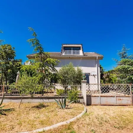 Villa The Antique By Ps Golem (Tirana)